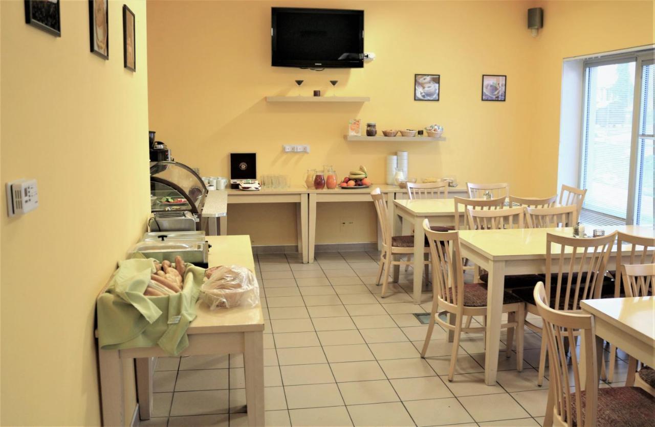 Hotel Petra Liberec Buitenkant foto