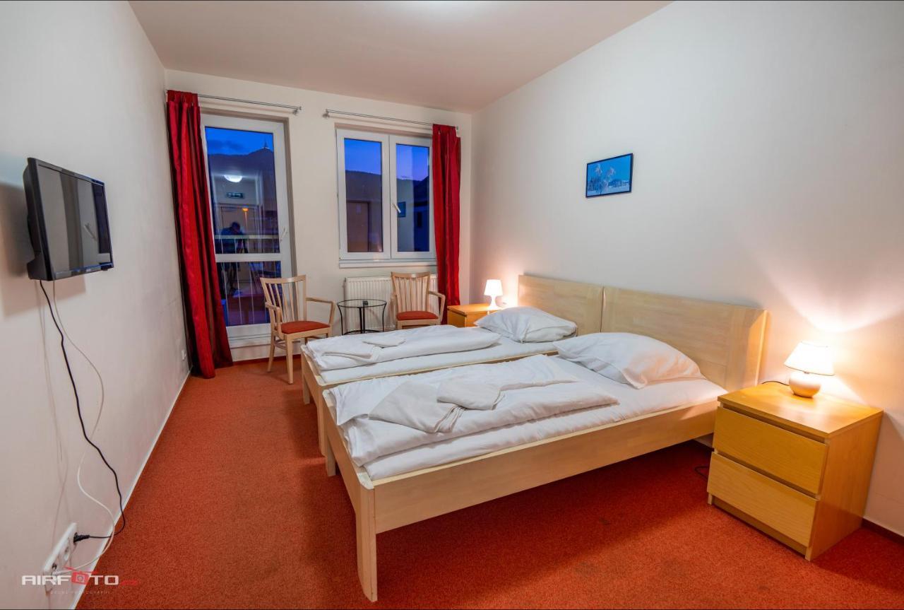 Hotel Petra Liberec Buitenkant foto