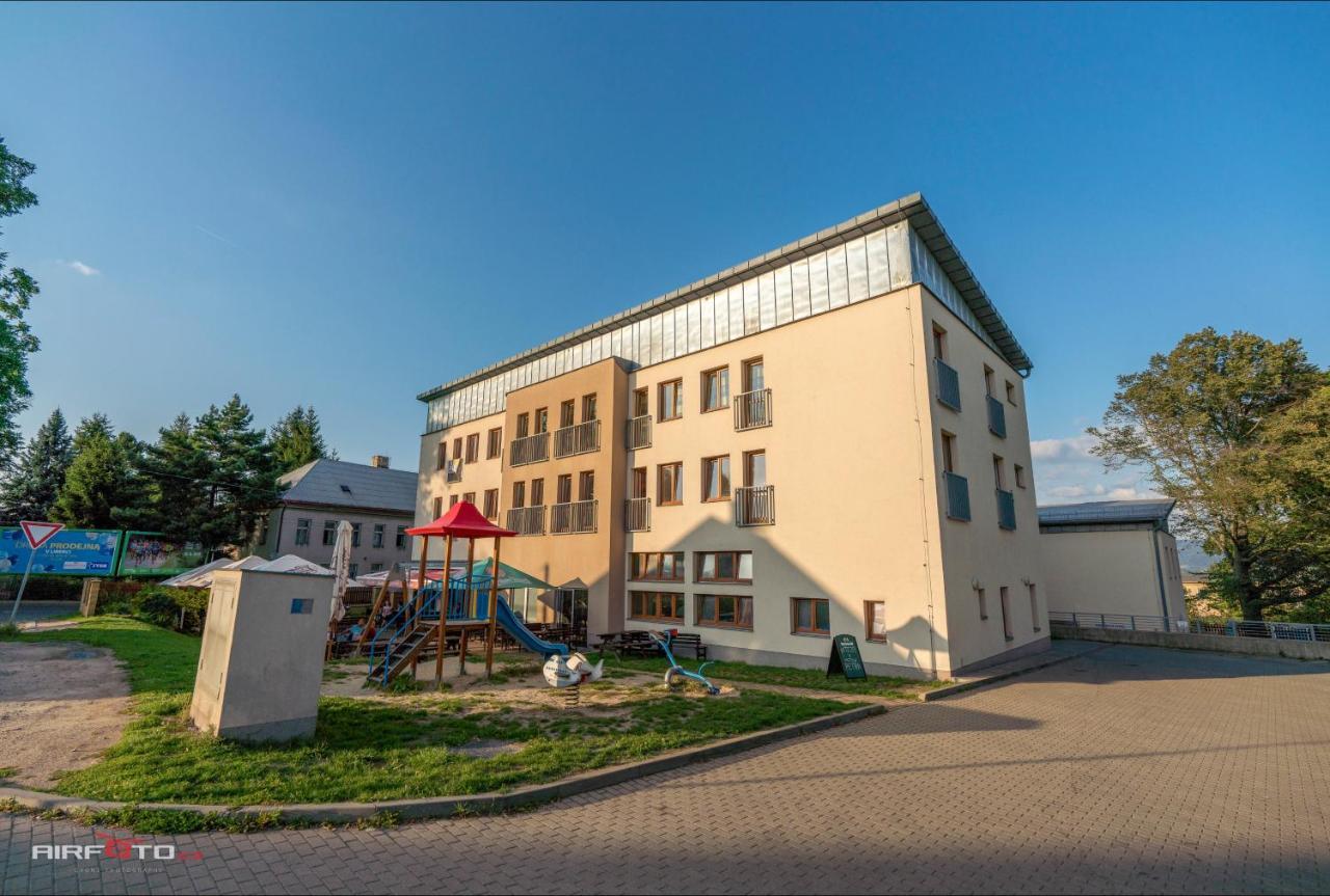 Hotel Petra Liberec Buitenkant foto