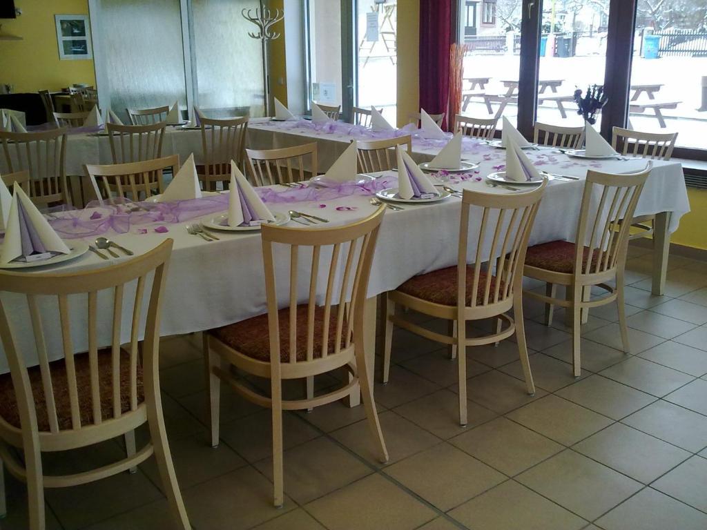 Hotel Petra Liberec Buitenkant foto