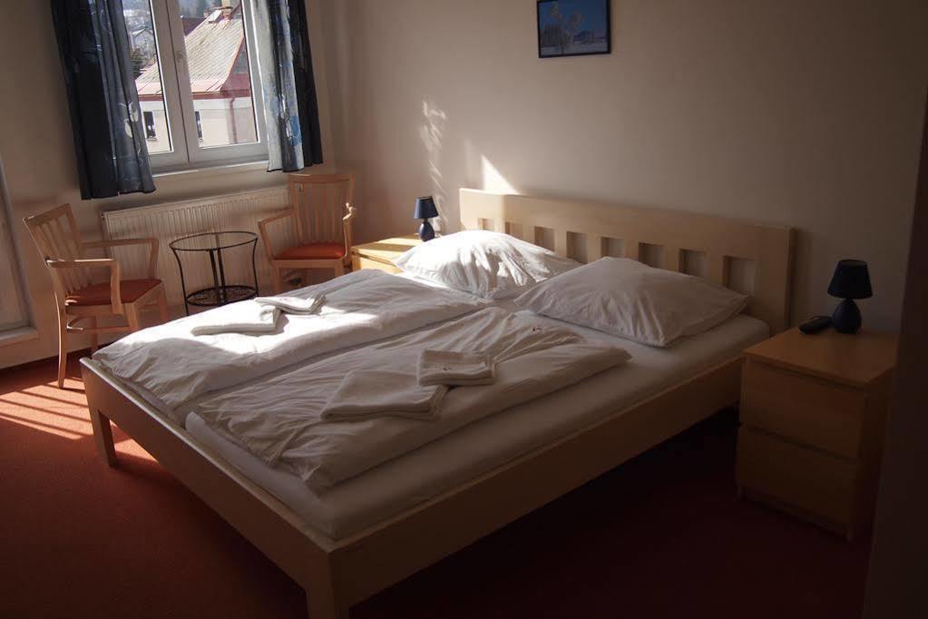 Hotel Petra Liberec Buitenkant foto